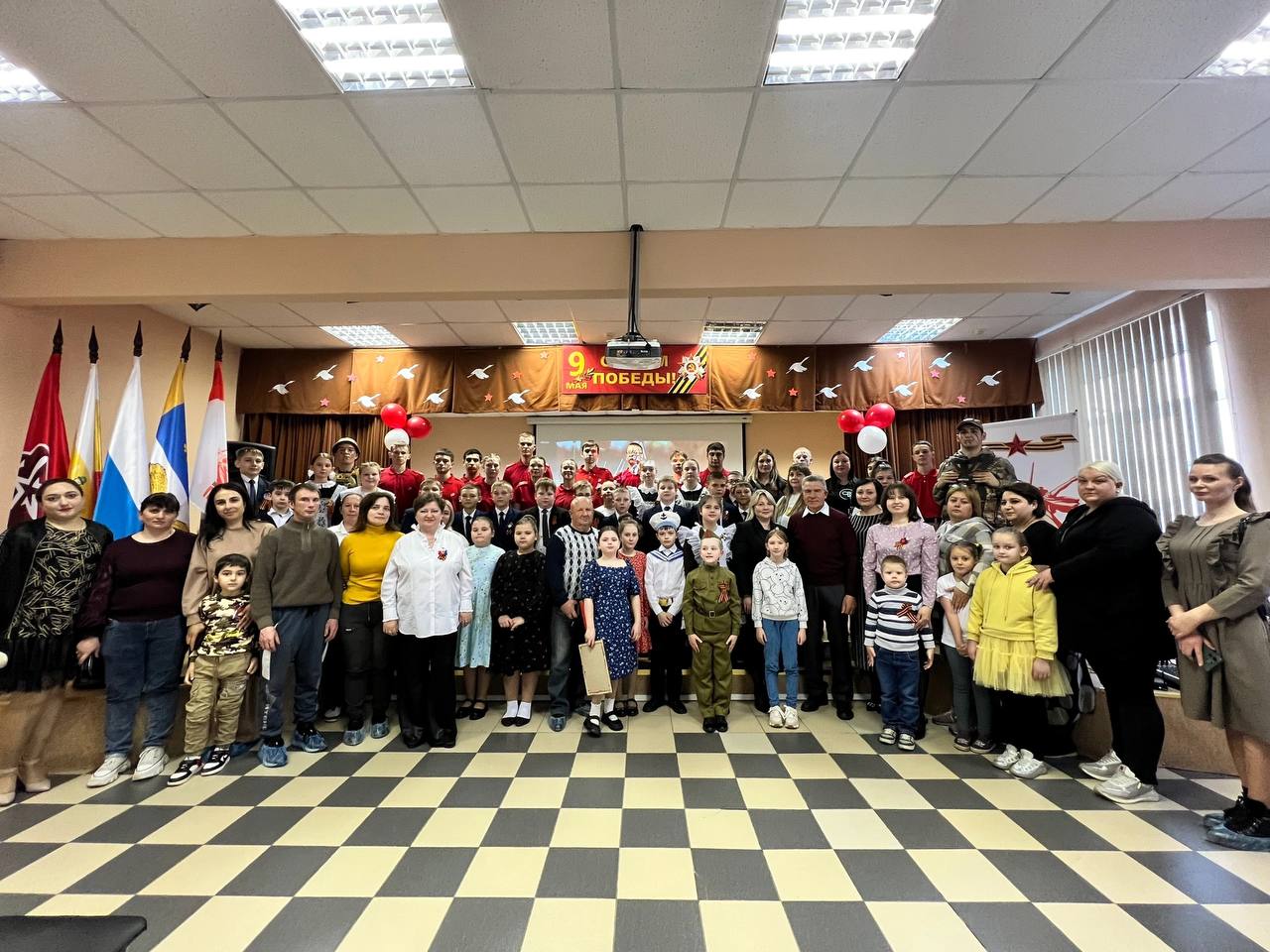 ПРАЗДНИЧНЫЙ КОНЦЕРТ В ЧЕСТЬ ДНЯ ПОБЕДЫ.